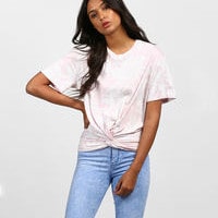Levis: Women's Sale: Get up to 60% OFF on Selected Items