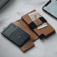 Ekster: FATHER'S DAY GIFTS: Up to 20% OFF on Selected Items