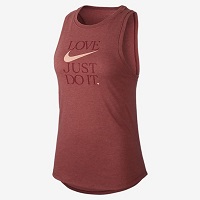 Nike India: Get up to 50% OFF on Clothing