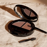 Nourish Mantra: Makeup: Up to 40% OFF