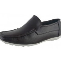 OrderVenue: Pay ₹ 449 off Canvas / Loafer Shoes Orders