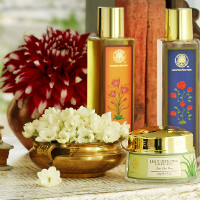 Forest Essentials: Starting at ₹ 325 Facial Care Tonics, Gels & Moisturizers Orders
