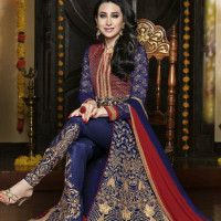 India Rush: Get up to 59% off Karisma Kapoor Ethnic Wear Orders