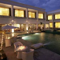 Groupon: 20% OFF on Stay for 2 in Choice of Rooms with Meals at Country Inn & Suites By Carlson