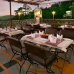 Groupon: Get upto 50% off CLARKS INN Bookings Orders