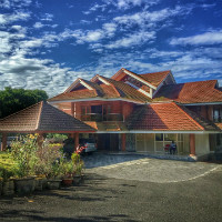 MakeMyTrip Homestays: Get 34% off Luxurious Cottage in Kuttikanam Orders