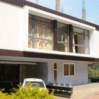 MakeMyTrip Homestays: Starting at ₹ 2,500 / Night off Modern Rooms in Munnar Orders