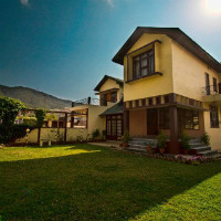 MakeMyTrip Homestays: Starting at ₹ 800 / Night off Homestays in Shillong Orders