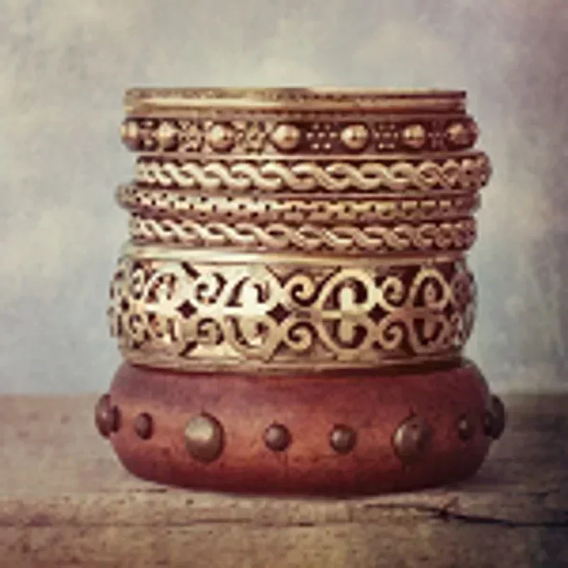 VelvetCase: Register & Get Upto 5,000 OFF On Your First Order