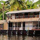Goomo: Flat 5% OFF on Kerala Honeymoon Package Bookings