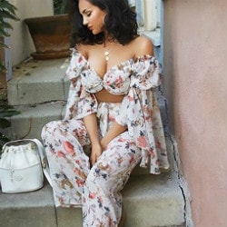 IVRose: Upto 50% OFF on Adorable Floral !